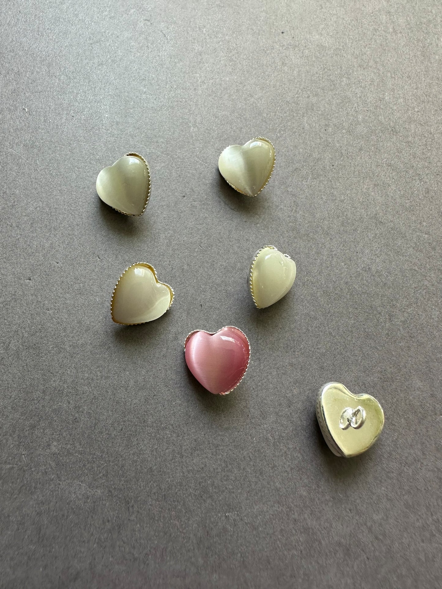 6pc Heart Shank Buttons